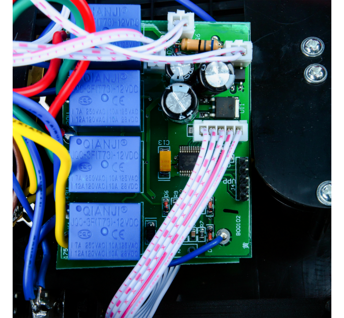 Стабилизатор напряжения LPT-1000RD (700W)