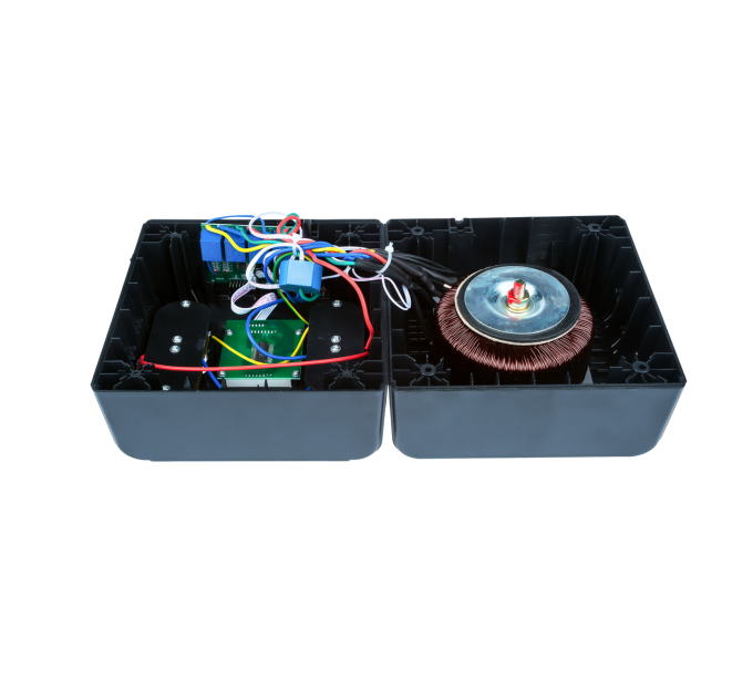 Стабилизатор напряжения LPT-1000RD (700W)