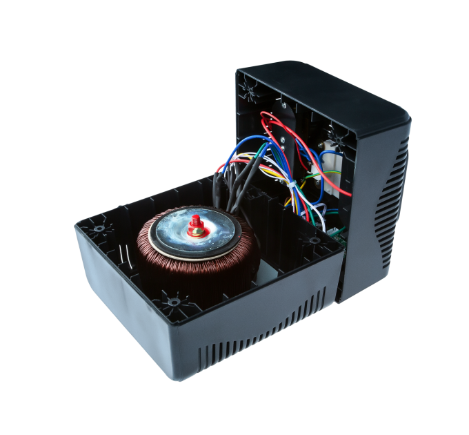 Стабилизатор напряжения LPT-1000RD (700W)